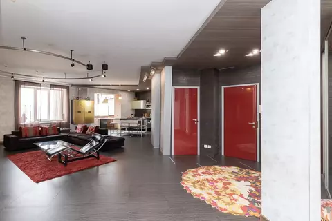 4-к кв. Омская область, Омск ул. Чернышевского, 3 (169.0 м)