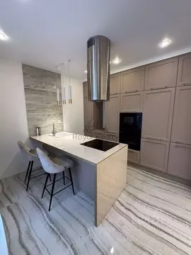 3-к кв. Санкт-Петербург пер. Ипподромный, 1к2 (90.0 м)