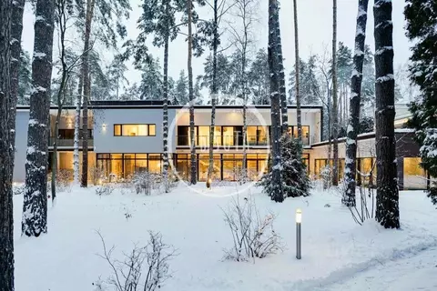 Коттедж в Московская область, Одинцовский городской округ, пос. дома ...