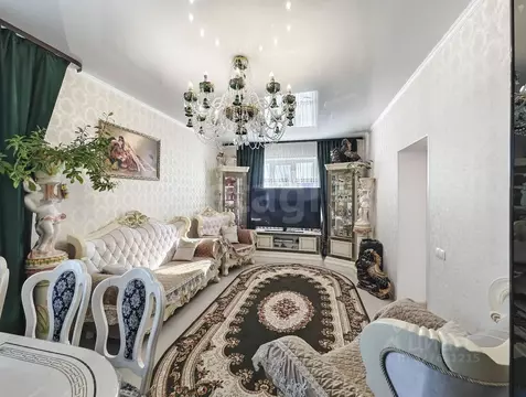 Дом в Тюменская область, Тюмень Казарово мкр, ул. Халиуллы Валеева ...