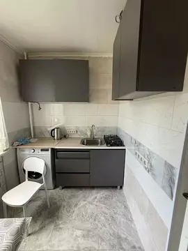 3-к кв. Москва Профсоюзная ул., 105 (70.0 м)