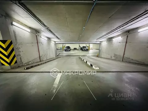 Гараж в Санкт-Петербург ш. Суздальское, 20к2 (15 м)