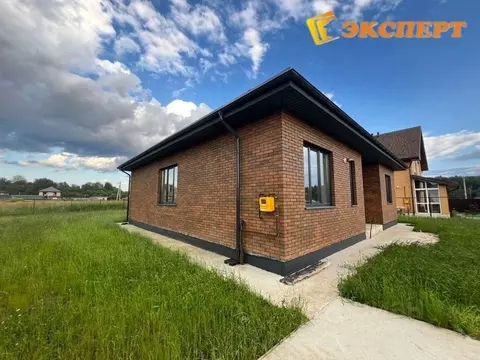 Дом в Калужская область, Жуковский муниципальный округ, с. Совхоз ...