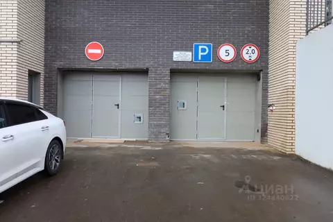 Гараж в Москва Давыдковская ул., 10 (13 м)