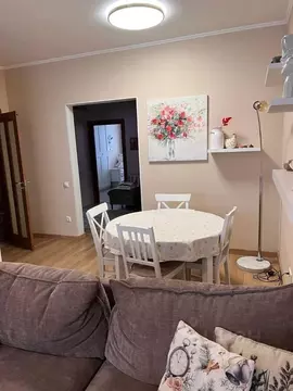 3-к кв. Московская область, Красногорск ул. Вилора Трифонова, 9 (77.0 ...