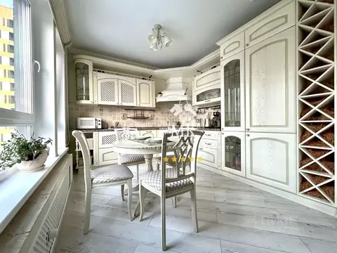 2-к кв. Московская область, Мытищи Юбилейная ул., 6 (70.3 м)