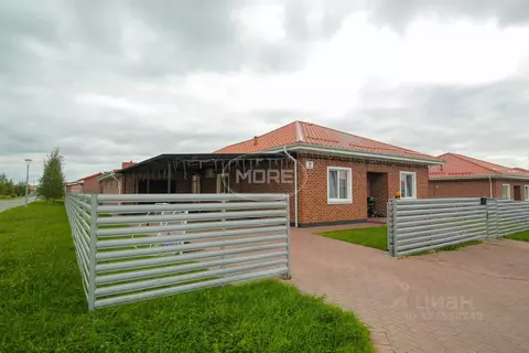 Дом в Калининградская область, Гурьевский муниципальный округ, пос. ...