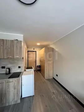 Студия Тюменская область, Тюмень ул. Мельникайте, 83 (17.7 м)