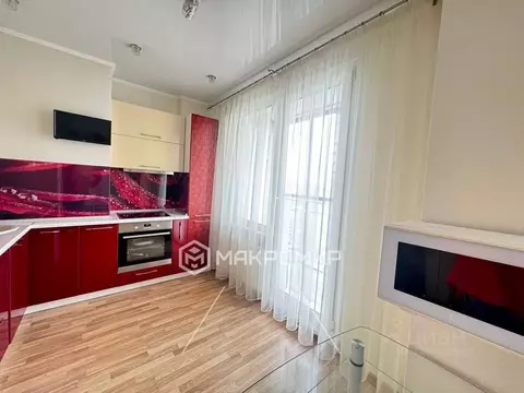 1-к кв. Челябинская область, Челябинск ул. Братьев Кашириных, 72 (46.9 ...