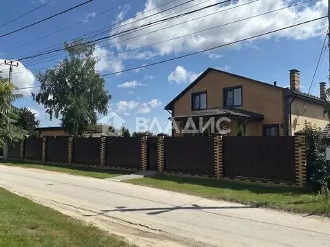 Дом в Калужская область, Калуга городской округ, д. Плетеневка ул. ...