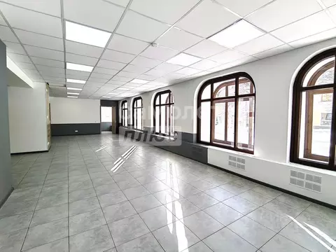 Помещение свободного назначения в Орловская область, Орел ул. Ленина, ...