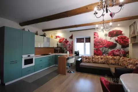 Дом в Ямало-Ненецкий АО, Новый Уренгой ул. Брусничная, 33 (138 м)