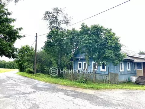 Дом в Ленинградская область, Лужский район, Скребловское с/пос ул. ...