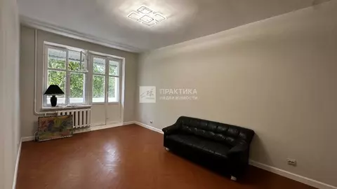 Продается 2-комнатная квартира