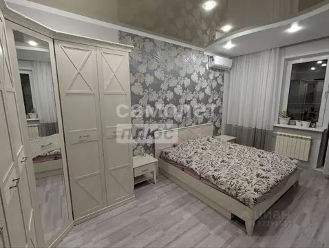 2-к кв. Курская область, Курск просп. Вячеслава Клыкова, 8 (71.5 м)