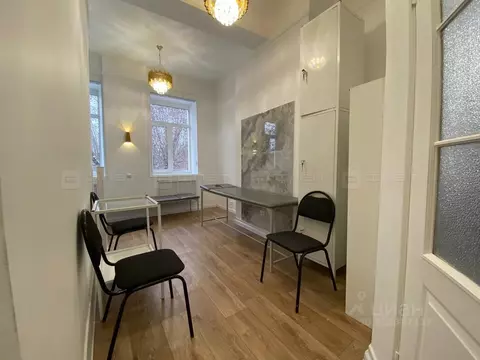 Помещение свободного назначения в Татарстан, Казань ул. Декабристов, ...