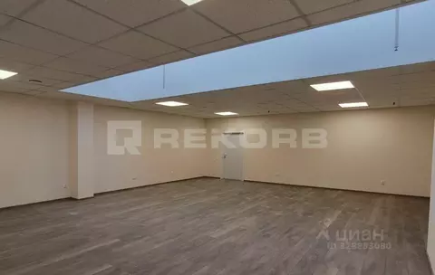 Офис в Санкт-Петербург Новолитовская ул., 15Г (240 м)