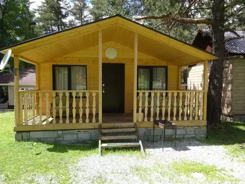 Дом в Карачаево-Черкесия, Зеленчукский район, с. Архыз  (70 м)