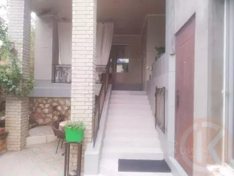 Дом в Крым, Черноморское пгт ул. Почтовая, 32 (240 м)