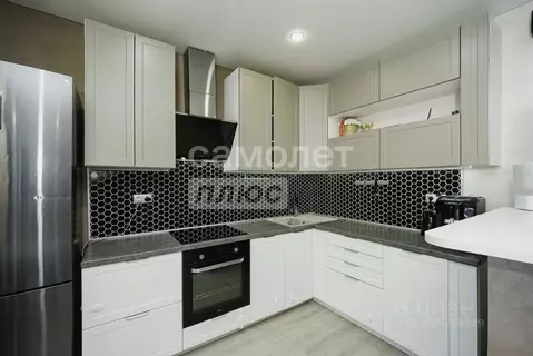 Студия Омская область, Омск ул. Крупской, 13/1 (39.5 м)