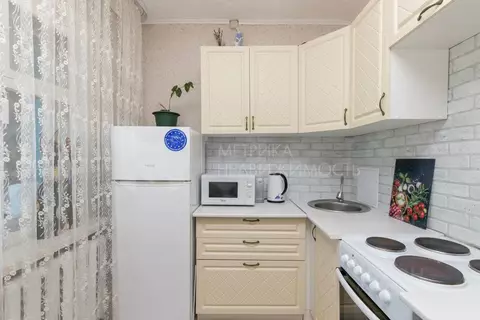 1-к кв. Тюменская область, Тюмень пос. Новорощино, ул. Андрея ...