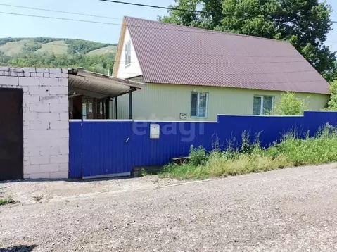 Дом в Башкортостан, Стерлитамакский район, Алатанинский сельсовет, д. ...