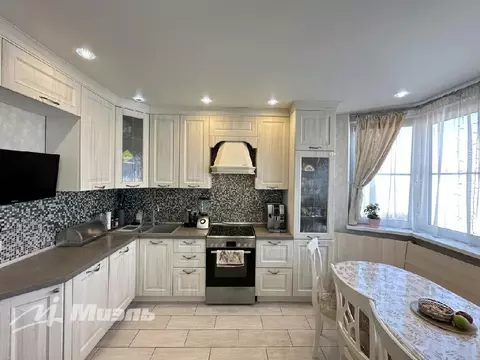 Продается 2-комнатная квартира