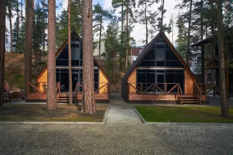 Дом в Карачаево-Черкесия, Зеленчукский район, с. Архыз ул. Мира, 2Л ...