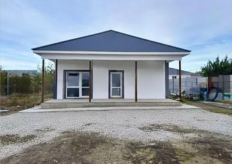 Дом в Крым, Симферопольский район, с. Трудовое ул. Зеленая (110 м)