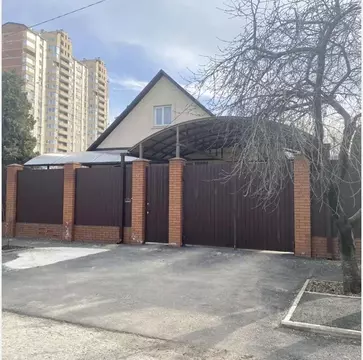 Дом в Краснодарский край, Краснодар Ипподромная ул., 82 (87 м)