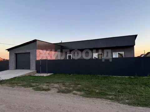 Дом в Хакасия, Усть-Абаканский район, д. Чапаево ул. Благодатная (170 ...