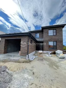 Дом в Тюменская область, Тюмень ул. Дмитрия Коротчаева (180 м)