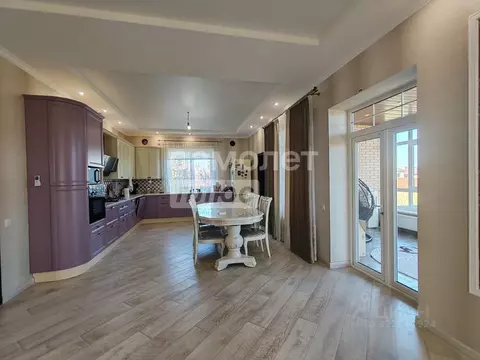 Дом в Краснодарский край, Динская ст-ца ул. 300-летия Кубанского ...