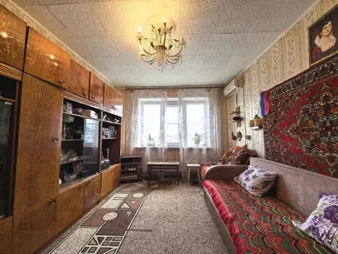 2-к кв. Волгоградская область, Волгоград Семь Ветров мкр, ул. ...