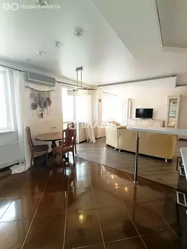 2-комнатная квартира: Волгоград, Новороссийская улица, 5 (91.3 м)