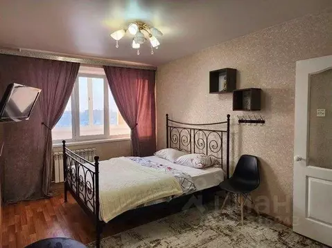 1-к кв. Татарстан, Елабуга 4/5 мкр, ул. Автомобилистов, 4 (40.0 м)