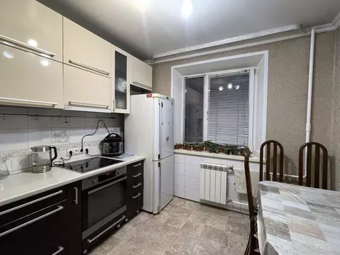 3-к кв. Хакасия, Абакан ул. Торосова, 2/2 (65.0 м)