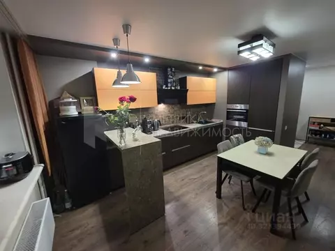 2-к кв. Тюменская область, Тюмень Кремлевская ул., 110к3 (66.4 м)