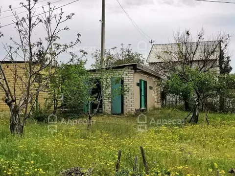 Дом в Волгоградская область, Дубовский район, Пичужинское с/пос, ...