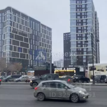 2-к кв. Тюменская область, Тюмень ул. Николая Машарова, 8 (64.0 м)