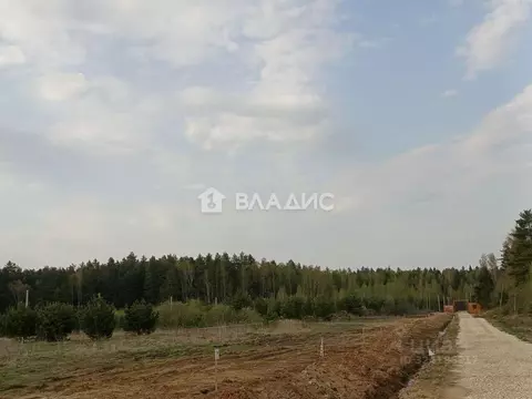 Участок в Владимирская область, Владимир д. Уварово, ул. Дубровка ...