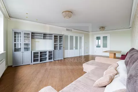 4-к кв. Москва ул. Мастеркова, 1 (165.0 м)