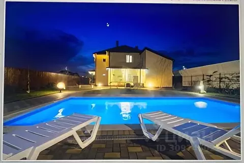 Дом в Краснодарский край, Краснодар ул. Крыловская, 4 (300 м)