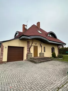 Дом в Калининградская область, Зеленоградск ул. Парусная, 3 (170 м)