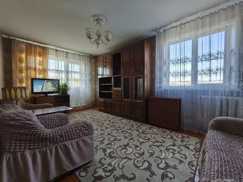 3-к кв. Кемеровская область, Новокузнецк просп. Дружбы, 44 (62.9 м)