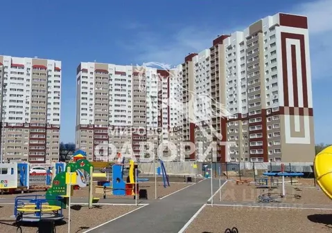 2-к кв. Оренбургская область, Оренбург ул. Фронтовиков, 10/4 (64.55 м)