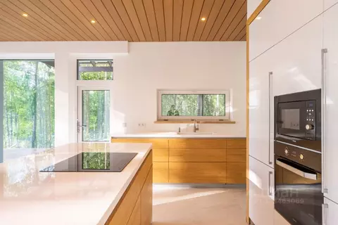 Коттедж в Ленинградская область, Всеволожский район, Куйвозовское ...