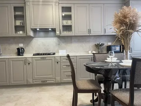 2-к кв. Ставропольский край, Ессентуки ул. Луначарского, 11 (75.0 м)