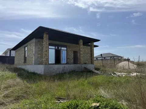 Дом в Крым, Симферопольский район, с. Мирное  (170 м)