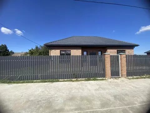 Дом в Краснодарский край, Динской район, Новотитаровское с/пос, с. ...